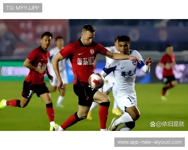 大连五外援策略获球迷点赞，攻守均衡成关键