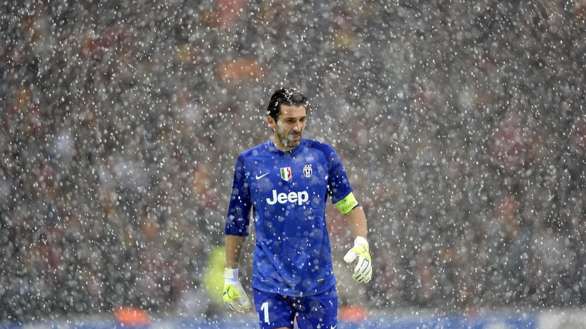 拉什福德当选巴萨3-1埃尔切全场最佳，巴萨3-0埃尔切